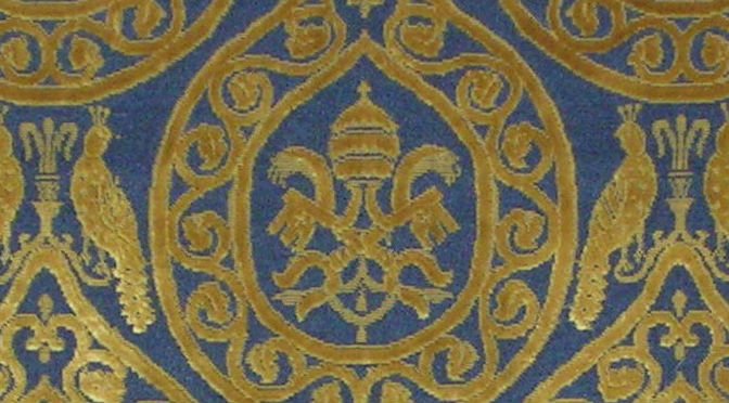 Velvet 3509 | Papal insignia | Tessitura Bevilacqua